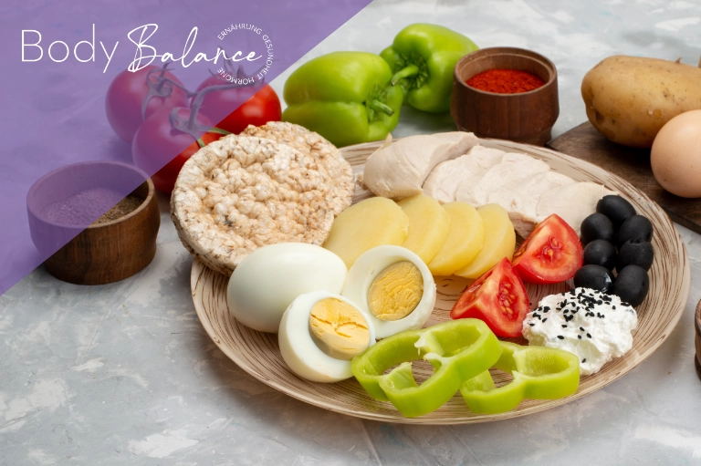 Eier, Quark, Hülsenfrüchte und Hähnchen – Eiweißbedarf über die Ernährung decken